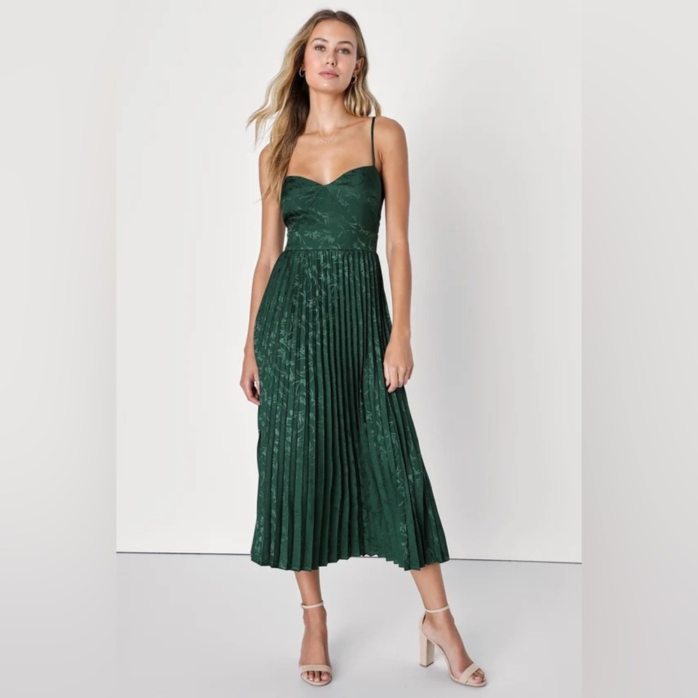 Lulu’s Emerald Floral Jacquard Pleated Satin Midi Dress, Size Small